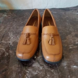 Women's 7.5 Naturalizer Women's Flats NWOT